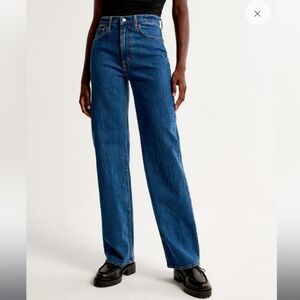 Abercrombie and fitch Curve Love High Rise 90s Relaxed Jean